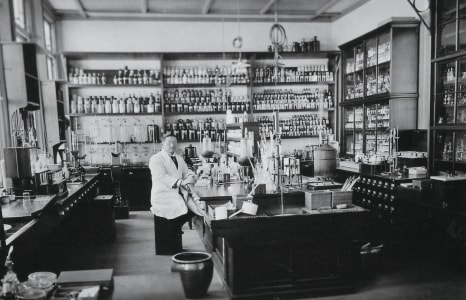 日本医科大学創立150周年