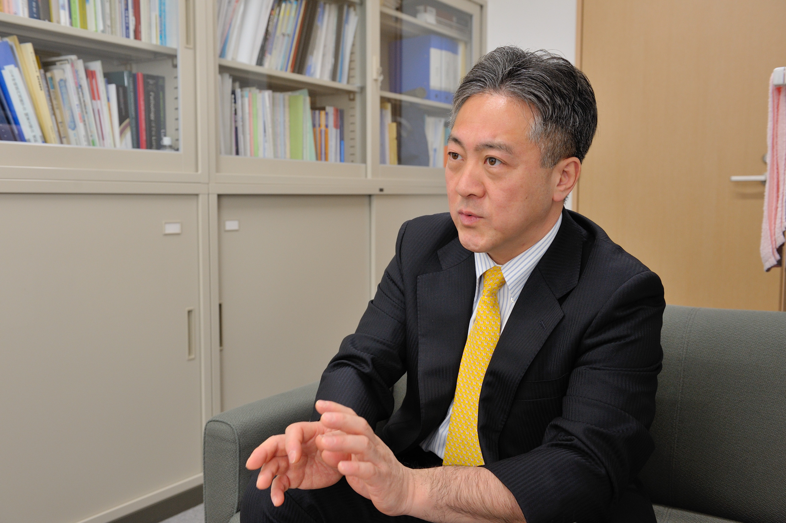 「医工連携」により、肺がん患者さんに広く手を差し伸べる。<br />
─外科学（呼吸器外科学）/ 呼吸器外科学分野─