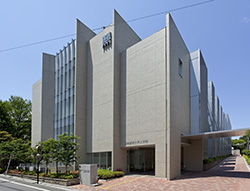 Graduate School Building