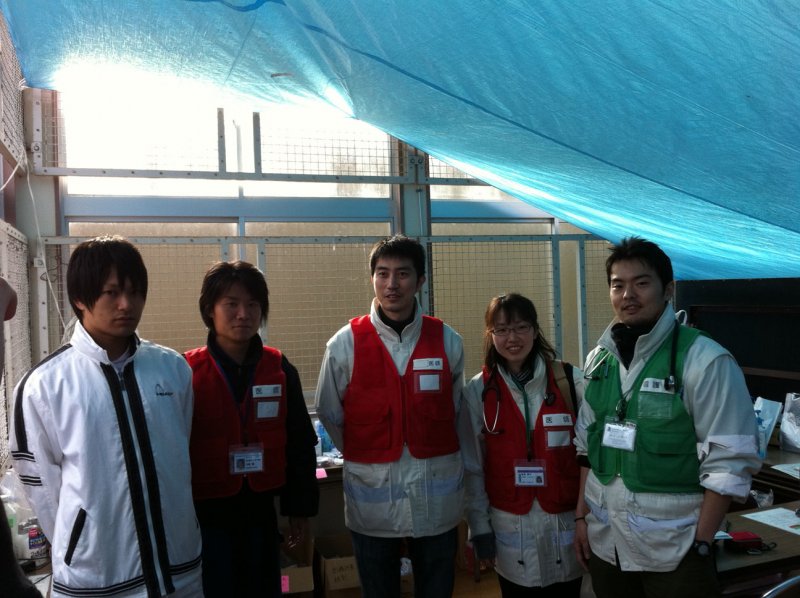 医師・看護師・薬剤師による災害派遣チーム 医師・看護師・薬剤師による災害派遣チーム